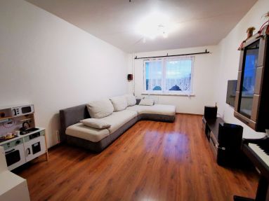 Krásny veľký prerobený 3 izbový byt s jedinečným výhľadom