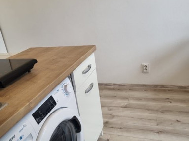 Prenájom novostavba garsónky na Majerská ulica, BA II, koniec Ružinova.  Popis nehnuteľnos