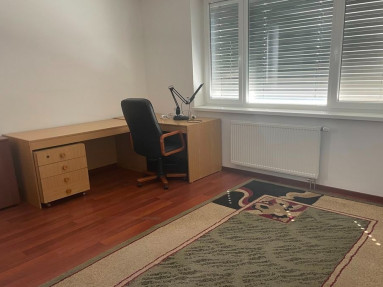 Prenájom 2 - izb. bytu, Klenová ulica, Bratislava III