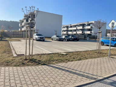 Parkovacie miesto švrť Hroznová Nové Mesto nad Váhom