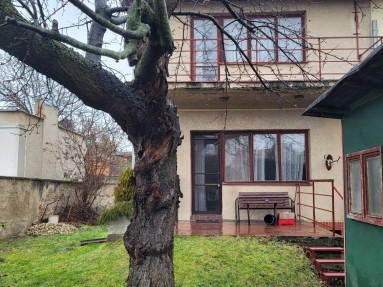 Predám rodinný dom v lukratívnej časti Bratislavy 