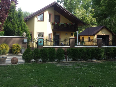 RD v krásnom prostredí so záhradou a bazénom