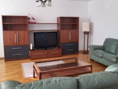 Prenájom 4-izbového bytu na Vajnorskej ulici, Bratislava III