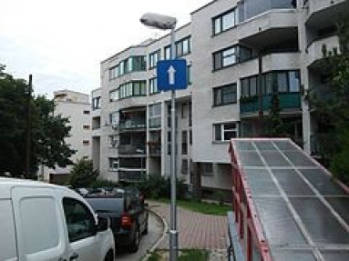 Prenájom 4-izbového bytu – Martinengova ul., Bratislava I – Hradný kopec Ponúkame na prená