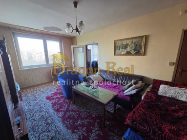 PREDAJ – Priestranný 3 izbový byt – MICHALOVCE ul.Okružná