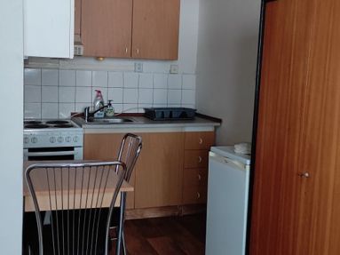 Dvojgarsónka v pôvodnom stave v pekne lokalite Starého mesta na prenájom!