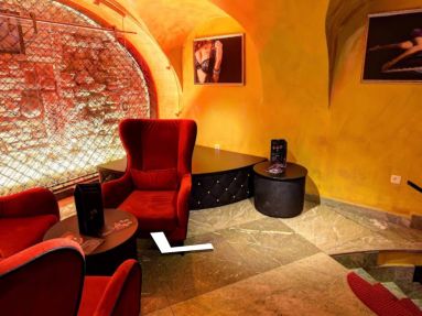 B6F2BF66-8D12-4FAE-8830-3A5325C92D93