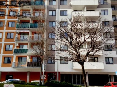 Prenaj.parkov.miesto na Jégeho, v Ružinove, BA 2