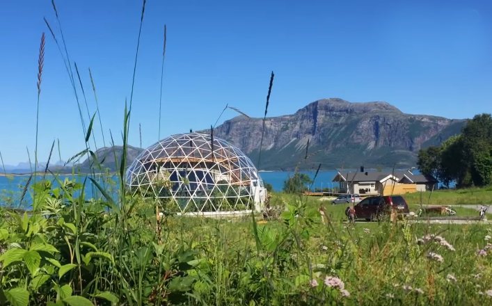 Presklený ekologický dom -  Polárny kruh